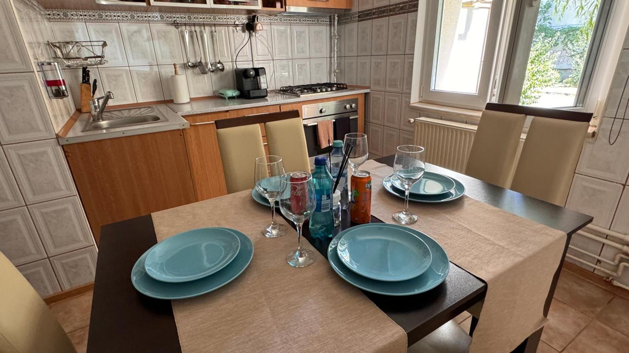 Apartament 3 Camere Otopeni Exteriör bild