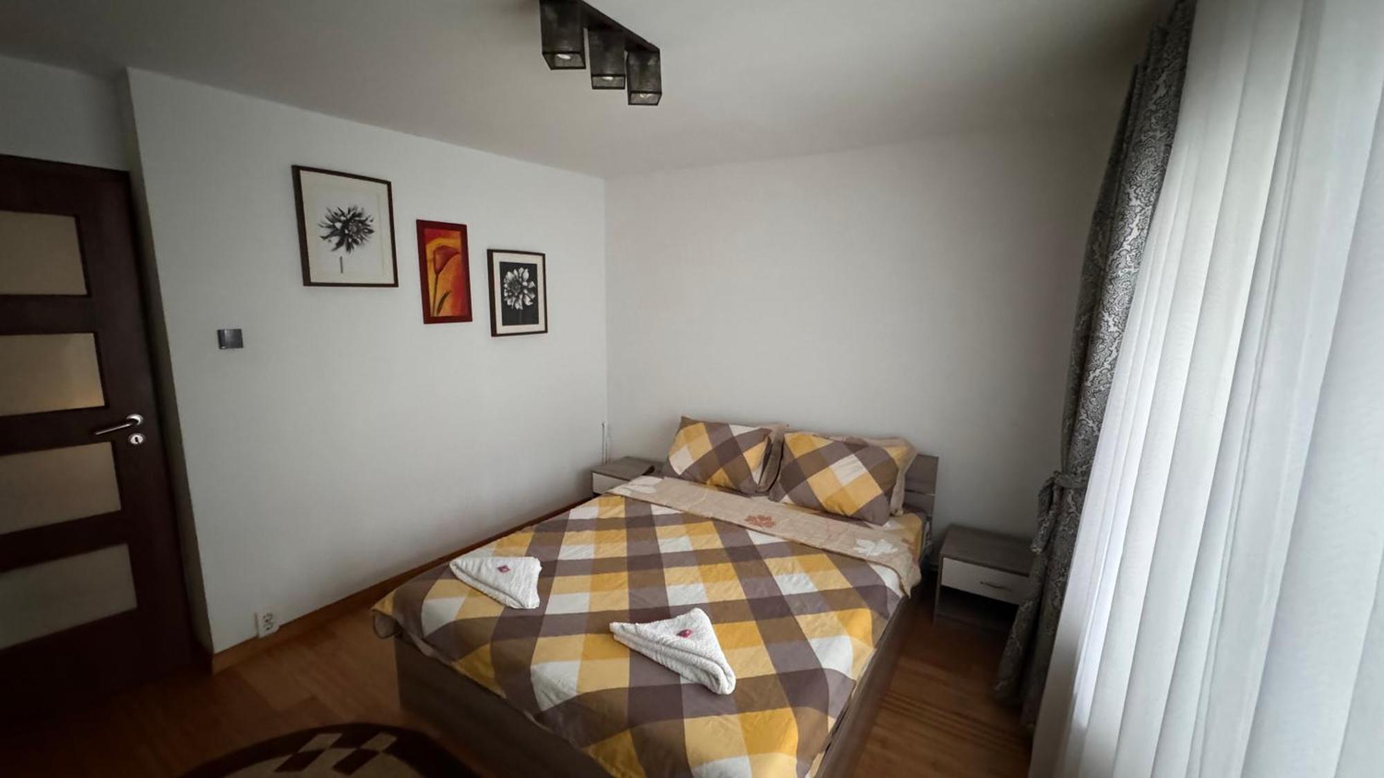 Apartament 3 Camere Otopeni Exteriör bild